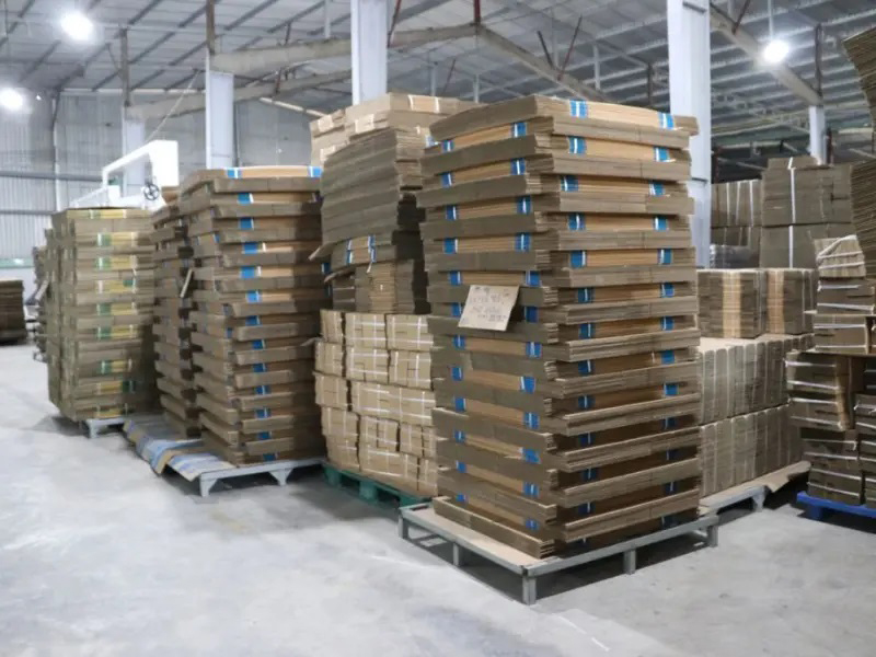 Donghangshipcod là xưởng in túi giấy tặng quà chất lượng