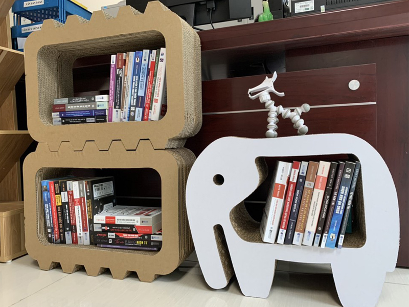 Các cách sáng tạo kệ sách từ giấy carton