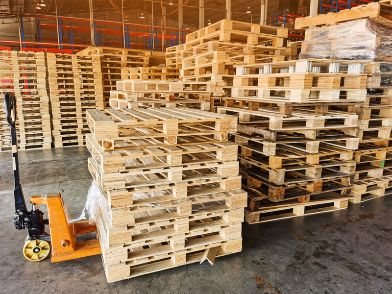 Kệ gỗ pallet là công cụ không thể thiếu với các xưởng sản xuất