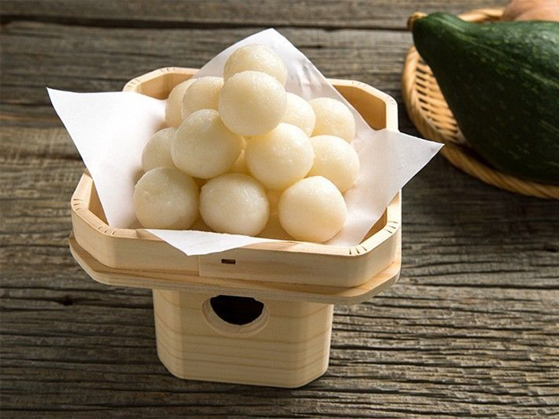 Người Nhật thường bày mâm cỗ tết Trung thu đơn giản