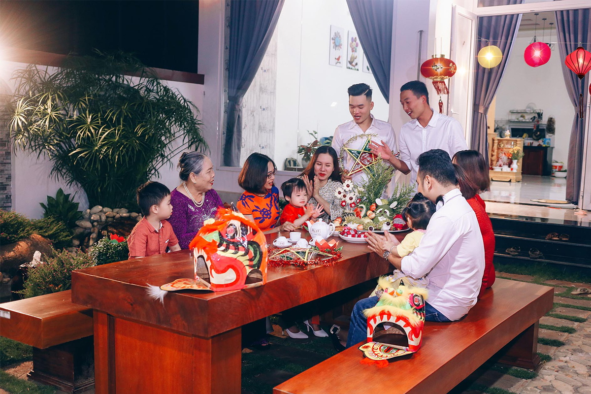 Phá cỗ Trung thu