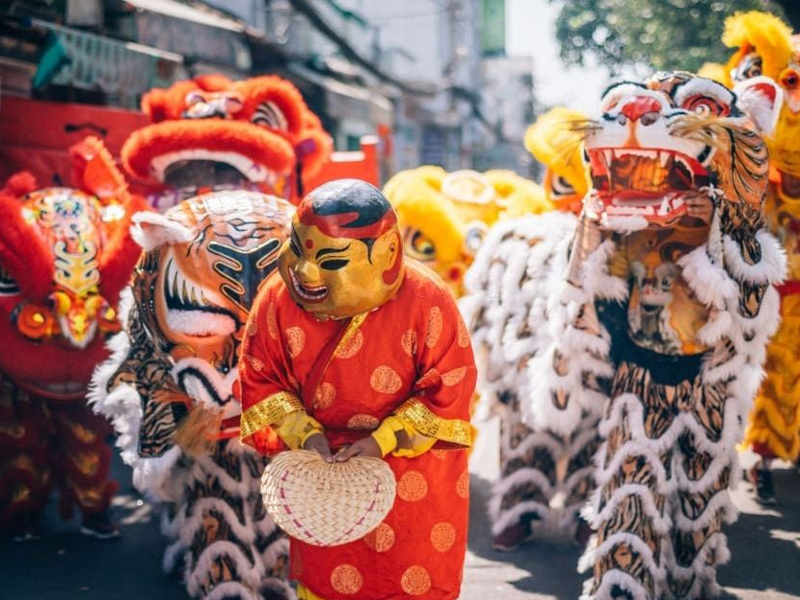 Ý nghĩa các kiểu múa lân Trung thu truyền thống, bạn đã biết chưa? 11 Phật Di Lặc đã hiện thân thành ông Địa hiền hậu